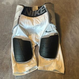 NIKEPRO HYPERSTRONG Padded Compression Shirt With Matching Gurdle